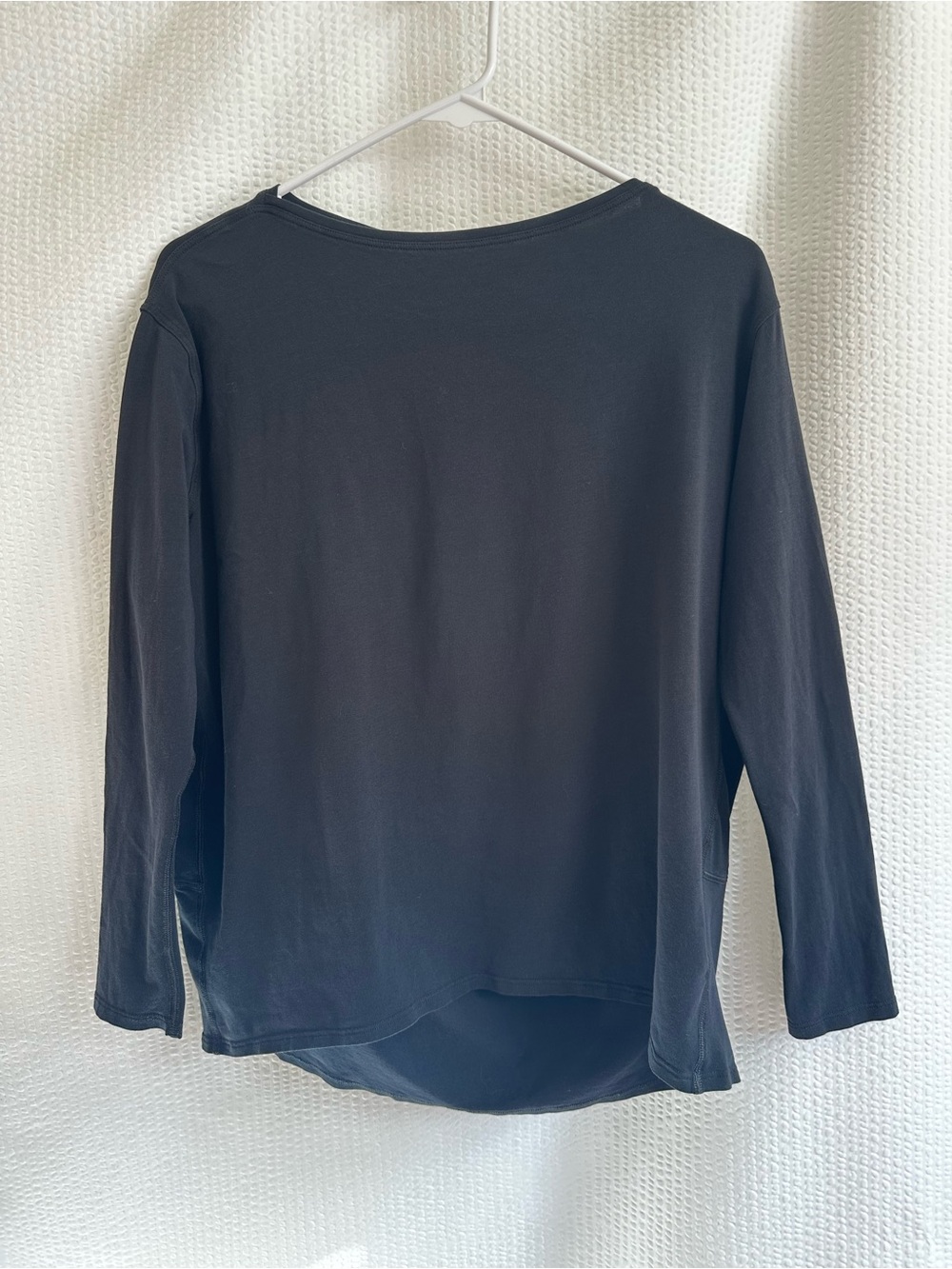 LULULEMON Back In Action Long Sleeve Shirt Black Pima Cotton Relaxed Fit Size 2